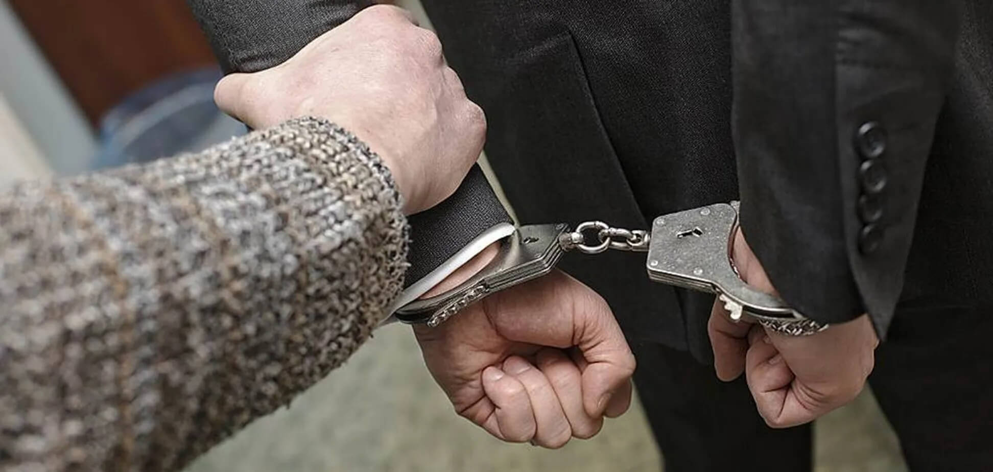 О НАРУШЕНИИ ПРАВА НА ЗАЩИТУ ПОДСУДИМОГО